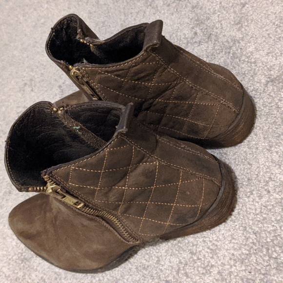 Steve Madden Booties - Picture 2 of 3